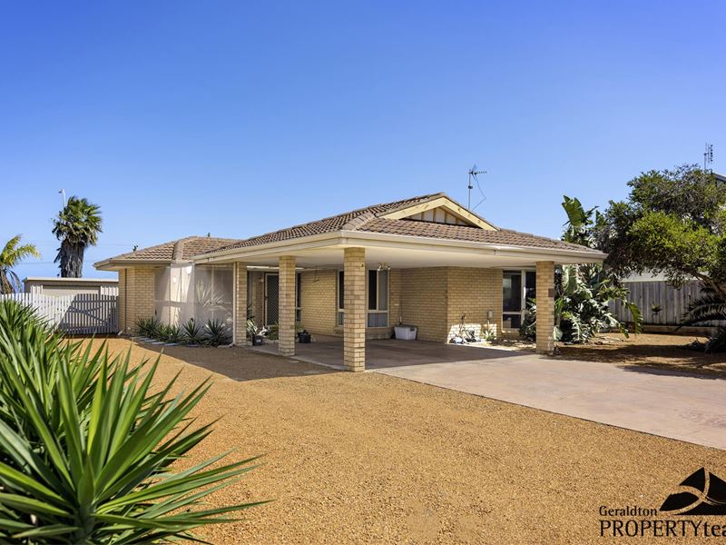 32 Seaview Boulevard, Wandina WA 6530