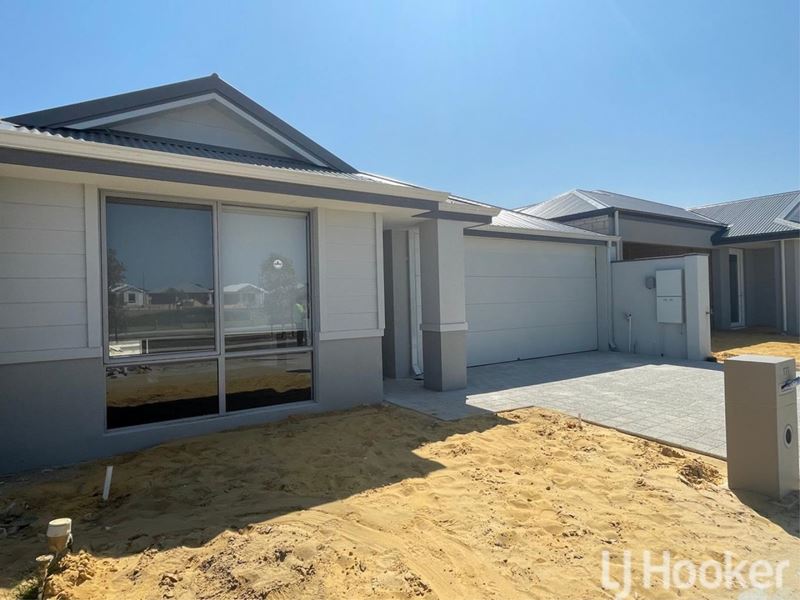 111 Butterleaf Road, Baldivis WA 6171