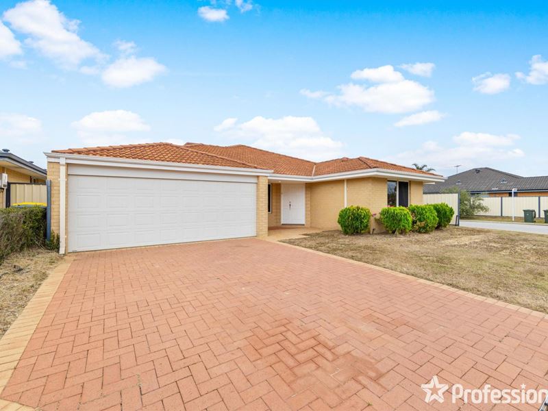 8 Cape York Ramble, Bertram WA 6167