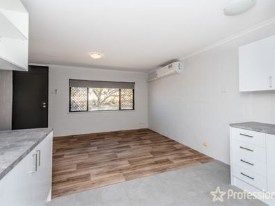 2/12-14 Johnston Street, Geraldton WA 6530