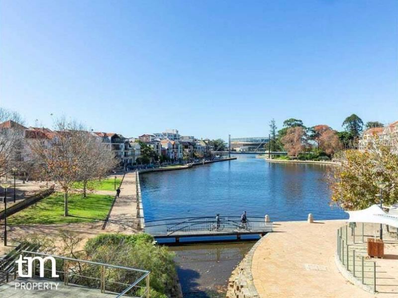 19/1 Henry Lawson Walk, East Perth