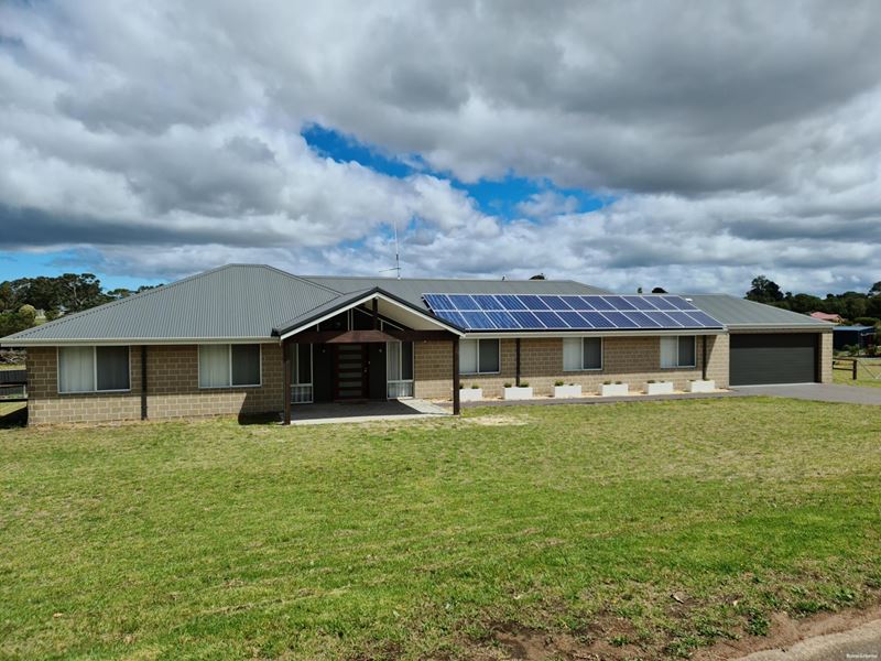 175 Deloraine Drive, Warrenup