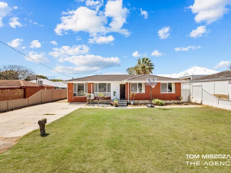 28 Gorham Way, Spearwood WA 6163