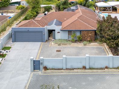 239 Dampier Avenue, Kallaroo WA 6025