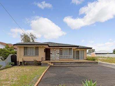 198A Hamilton St, Queens Park WA 6107