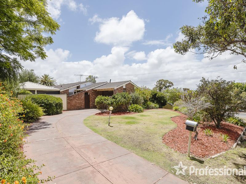 2 Carbridge Way, Duncraig WA 6023