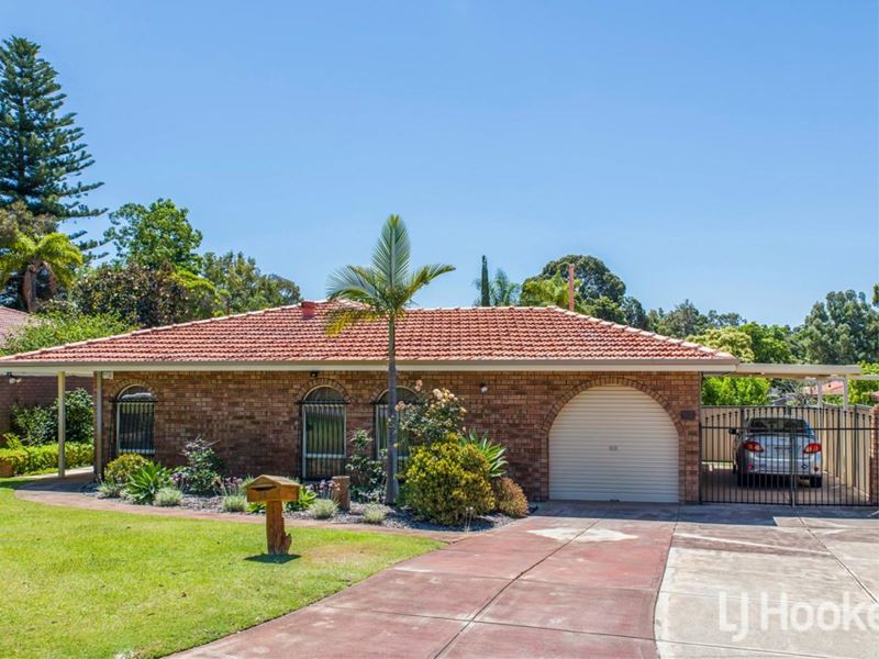 29 Grenadier Drive, Thornlie WA 6108