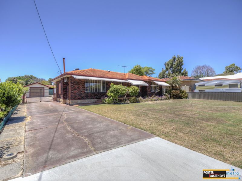 44 Schruth Street North, Kelmscott WA 6111