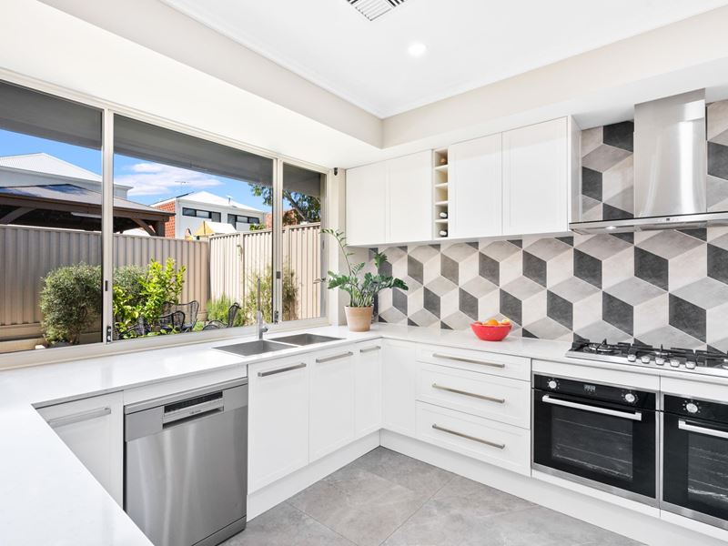 28 Dargin Place, Greenwood
