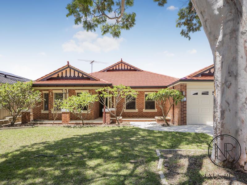 70 Golf Links Drive, Carramar WA 6031