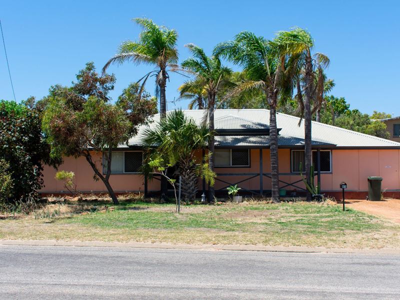 61 Dorothy Street, Geraldton WA 6530