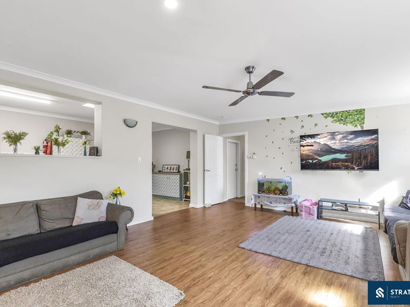 25 Lindy Way, Camillo WA 6111