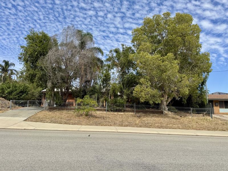 140 Salisbury Road, Swan View WA 6056