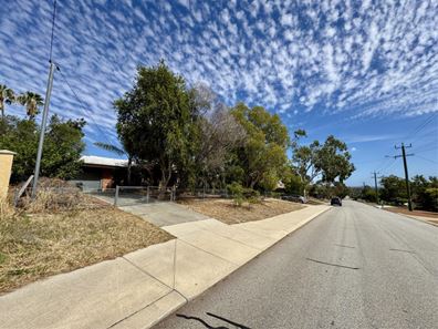 140 Salisbury Road, Swan View WA 6056