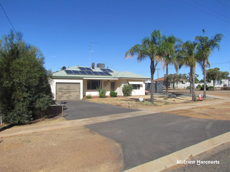 14 Strickland Drive, Dalwallinu