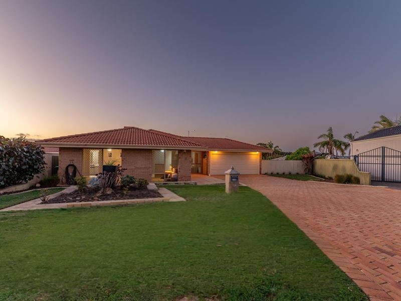 11 Alola Court, Alexander Heights WA 6064