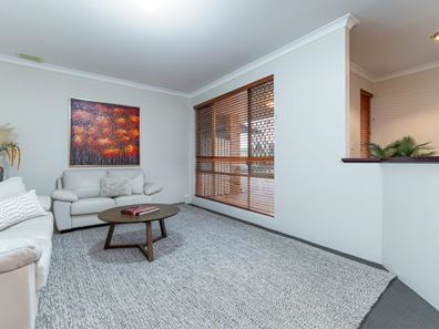 11 Alola Court, Alexander Heights WA 6064
