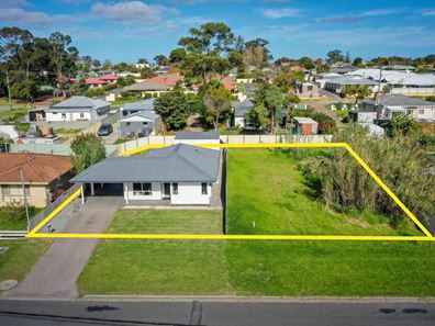 49 Katoomba Street, Orana WA 6330