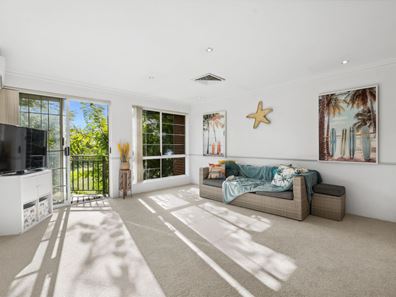 8/64 Moondine Drive, Wembley WA 6014