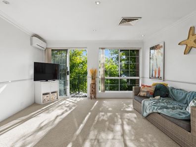 8/64 Moondine Drive, Wembley WA 6014