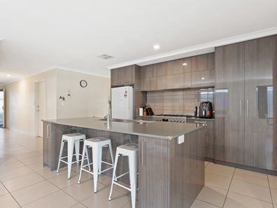 19 Chilvers Street, Baldivis WA 6171