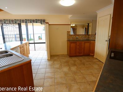 25 Walmsley Street, Castletown WA 6450
