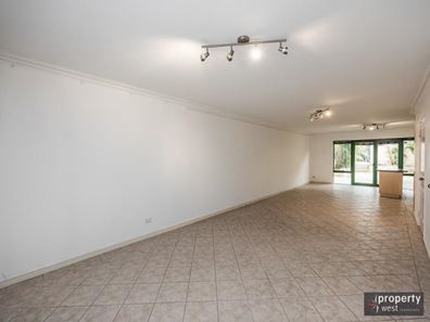 2/1 Piccadilly Circle, Joondalup WA 6027