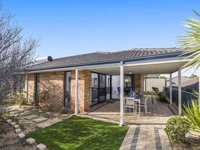2 Homestead Drive, Clarkson WA 6030