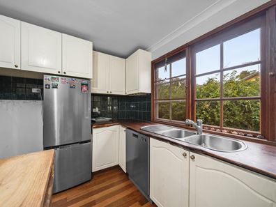 35 Belmont Road, Kenwick WA 6107