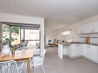 1/44 Bert Street, Gosnells WA 6110