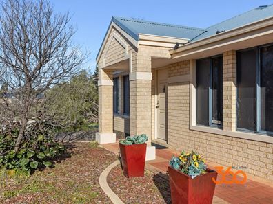 12 Thacker Way, Ellenbrook WA 6069