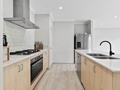 18 Spectral  Terrace, Baldivis WA 6171
