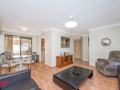 2B Pheasant Way, Ballajura WA 6066