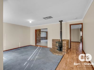 8 Moolyeen Road, Carey Park WA 6230