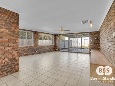 8 Moolyeen Road, Carey Park WA 6230