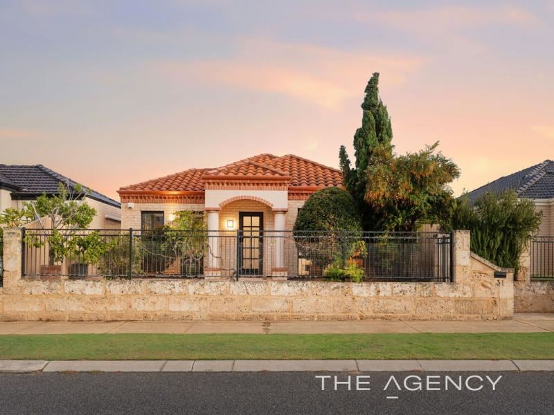 31 Stinson Square, Iluka WA 6028