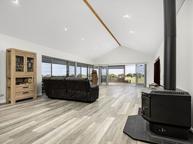139 Parmelia Boulevard, White Peak WA 6532