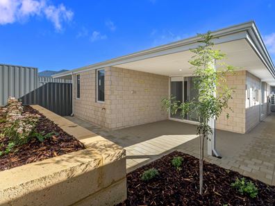 44A Cardinal Loop, Lakelands WA 6180