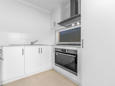 44A Cardinal Loop, Lakelands WA 6180