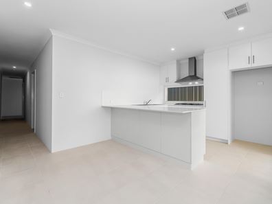 44A Cardinal Loop, Lakelands WA 6180