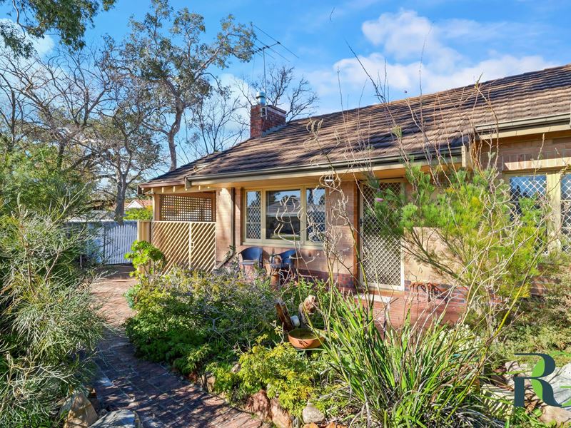 20 Lambert Street, Alfred Cove WA 6154
