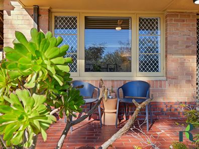 20 Lambert Street, Alfred Cove WA 6154