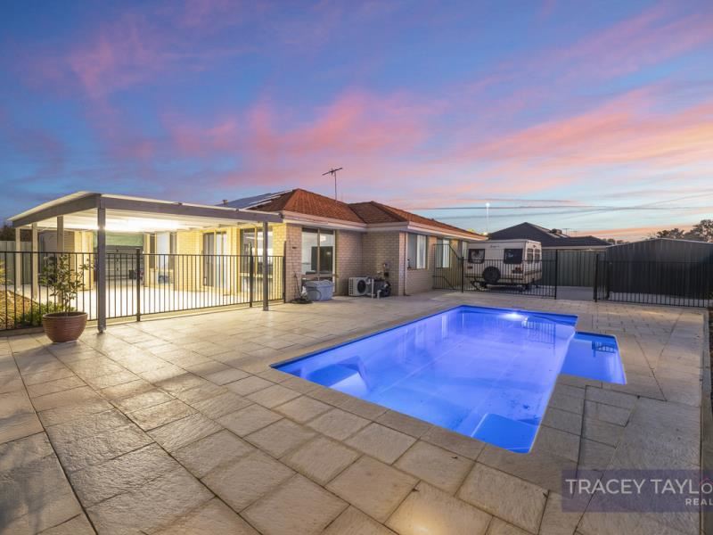 38 Grand Paradiso Parade, Merriwa