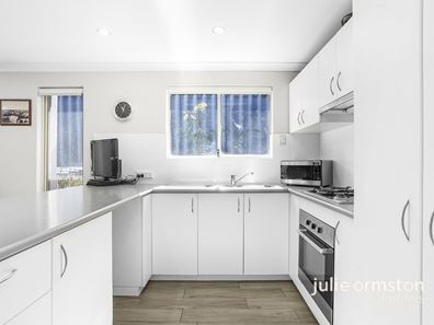 30/5 Calabrese Avenue, Wanneroo WA 6065