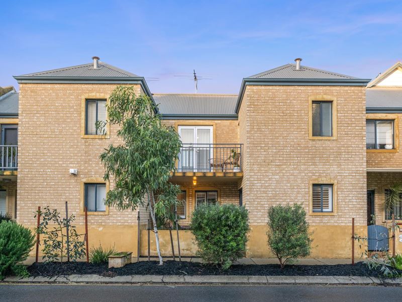 3/5 Pensioner Guard Road, North Fremantle