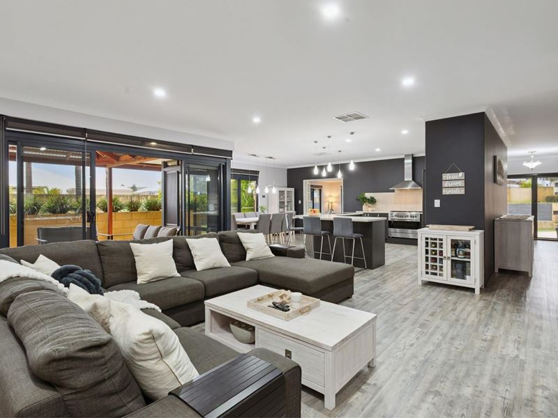21 Woburn Park Avenue, Ellenbrook