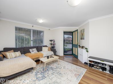 8/11 Elvire Street, Viveash WA 6056