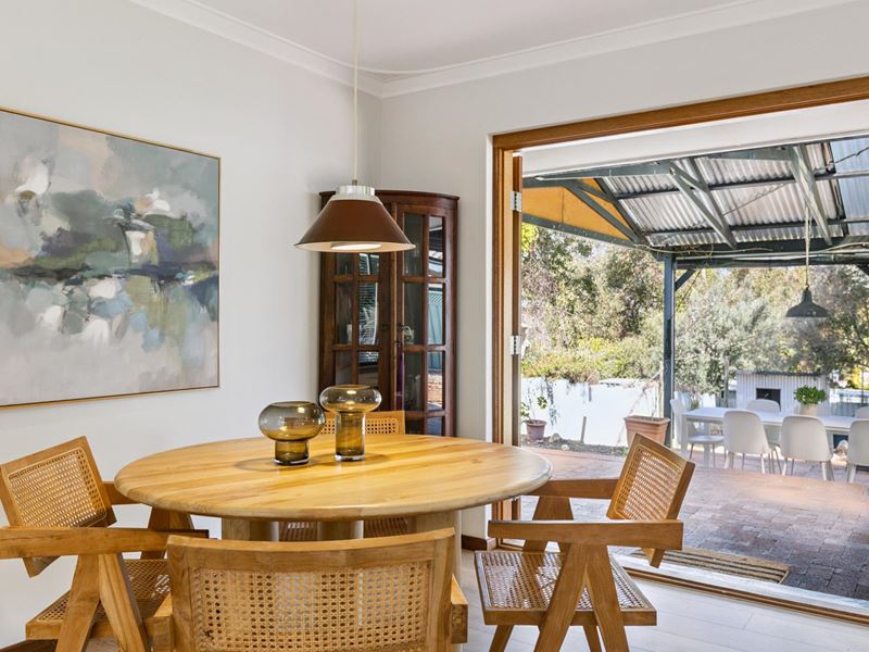 12 Roche Road, Duncraig