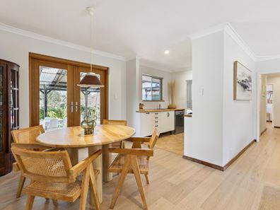 12 Roche Road, Duncraig WA 6023