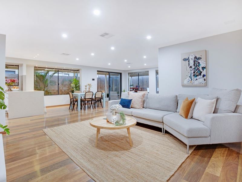 7 Manjimup Place, Gwelup